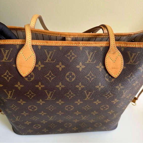 Authentic Louis Vuitton Neverfull MM - Picture 6 of 14